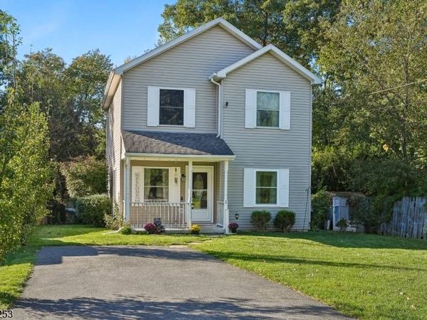 2 Elizabeth Pl, Denville, NJ 07834