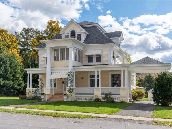 13 West End Avenue , Stamford, NY 12167