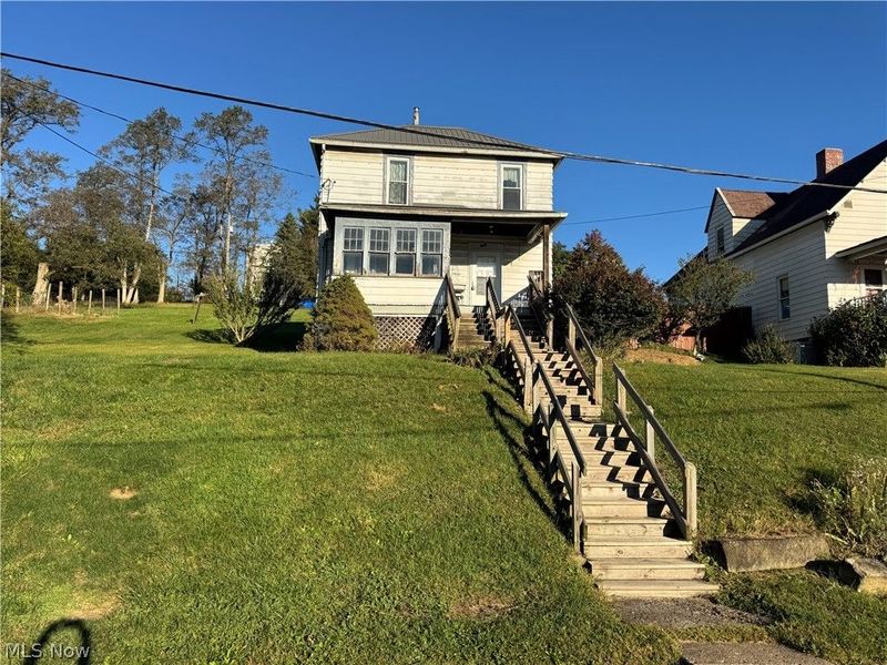 608 Mccready Avenue , Cadiz, OH 43907 Photo 1