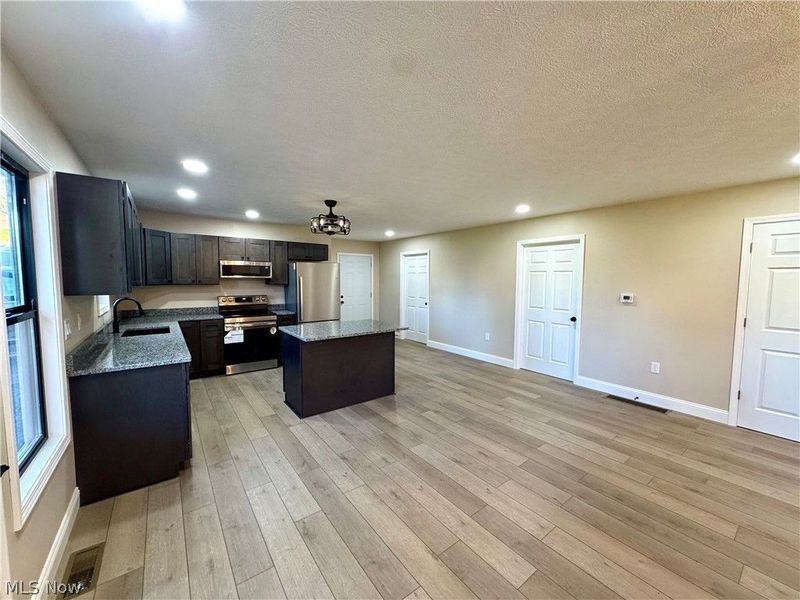 155 E Spring Street , Cadiz, OH 43907 Photo 7