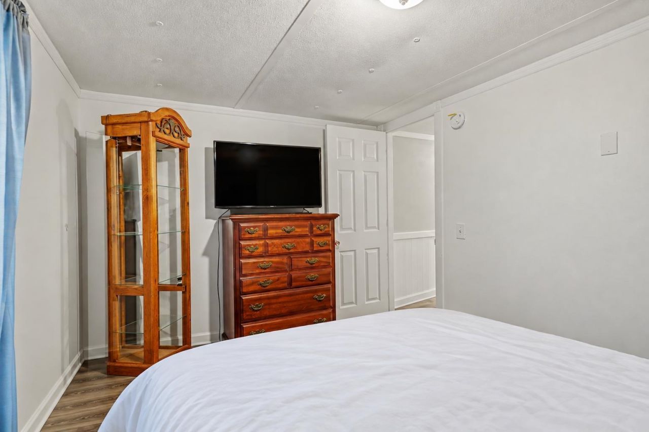 7504 Aubrey Ln. Photo 15