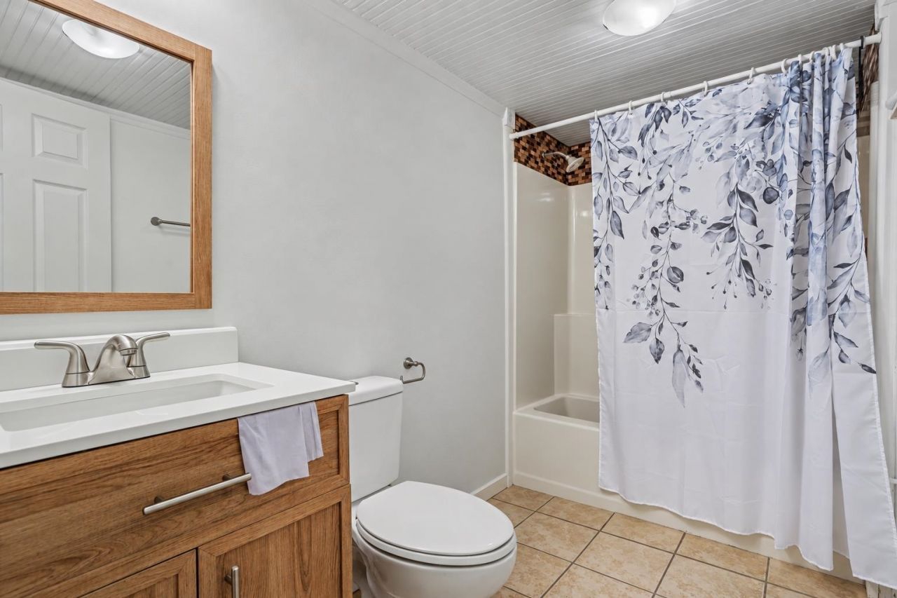7504 Aubrey Ln. Photo 16