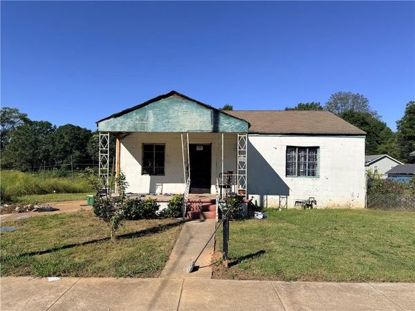 616 Paines Avenue NW, Atlanta, GA 30318