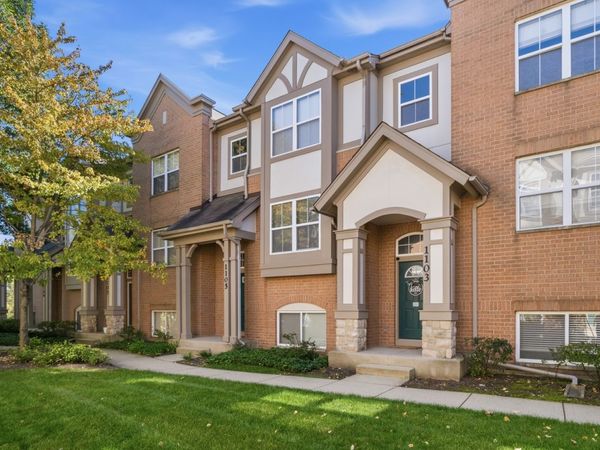 1103 N Claremont Drive , Palatine, IL 60067