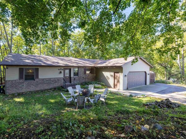 906 2nd Street, Baraboo, WI 53913
