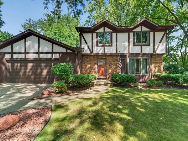 5800 Tall Oaks Road, Fitchburg, WI 53711