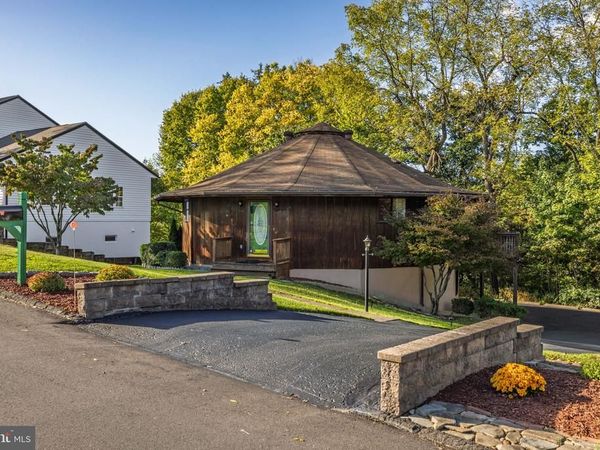 31 OLD ORCHARD ROAD , MILTON, PA 17847