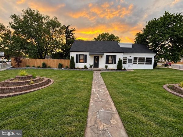 2 TERRACE ROAD, ESSEX, MD 21221