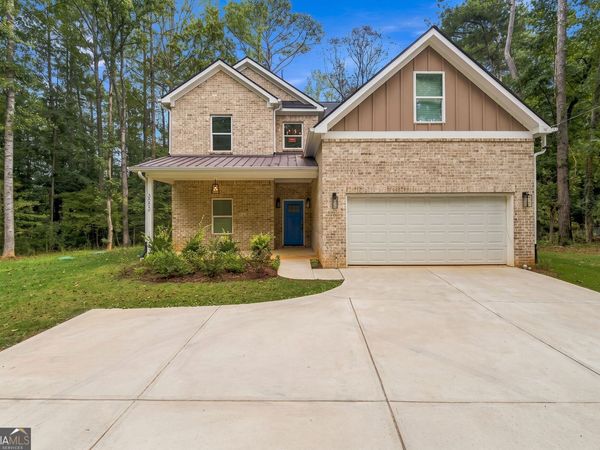 3902 Bouldercrest Road, Ellenwood, GA 30294