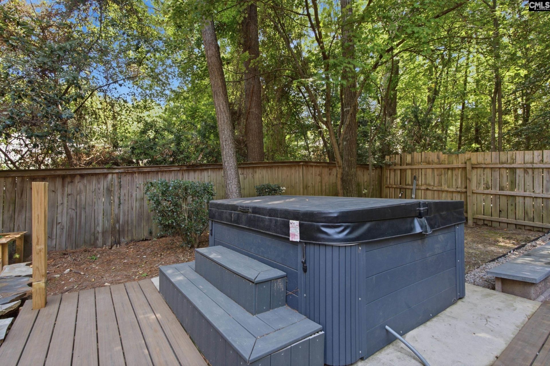 186 Royal Oaks Lane  Photo 7