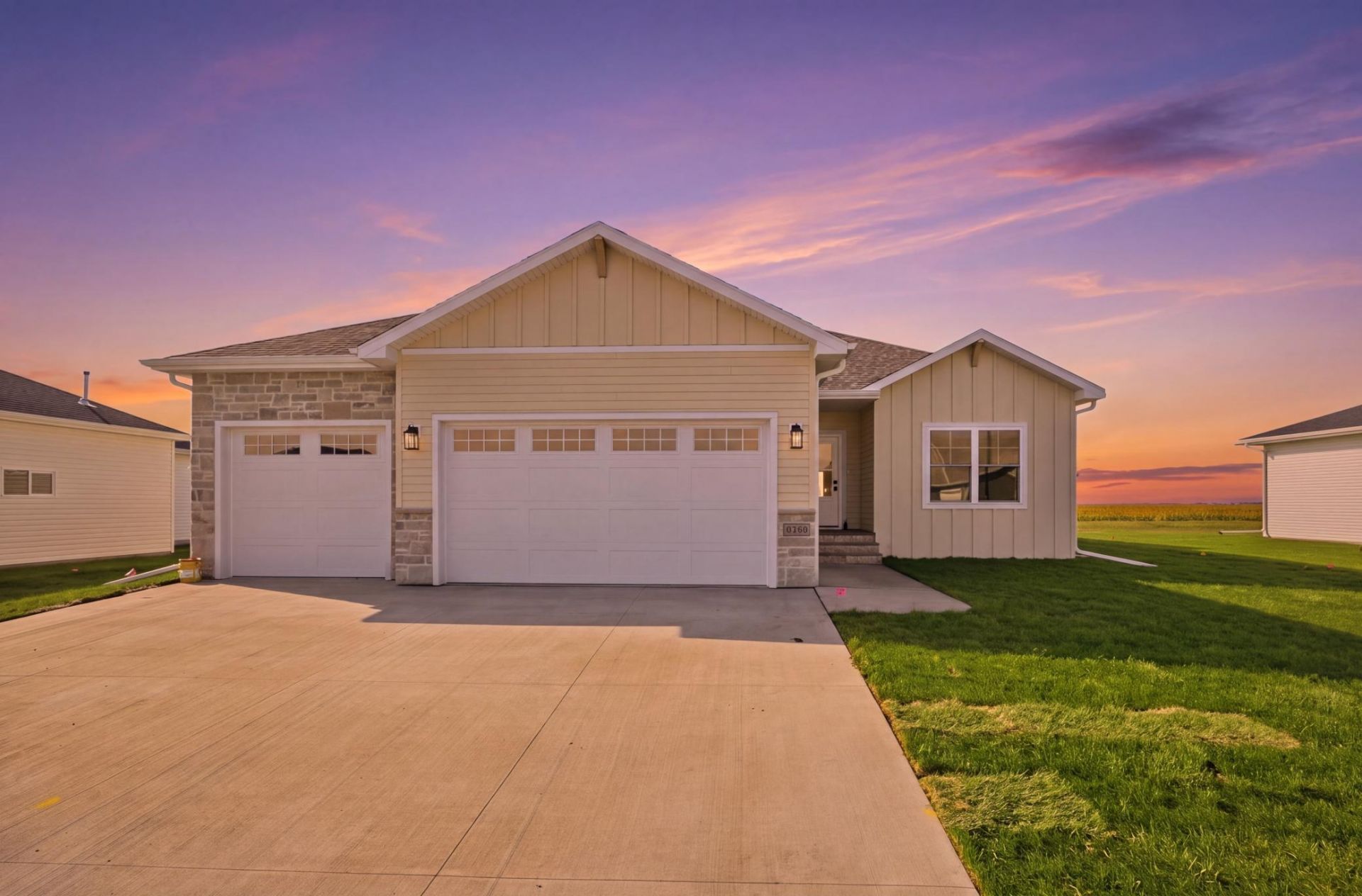 4288 Pine Parkway S, Fargo, ND 58104 Main Photo