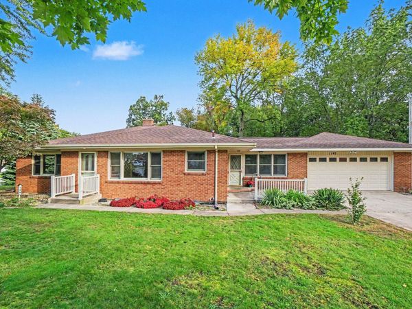 1145 W Lakewood Boulevard, Holland, MI 49424