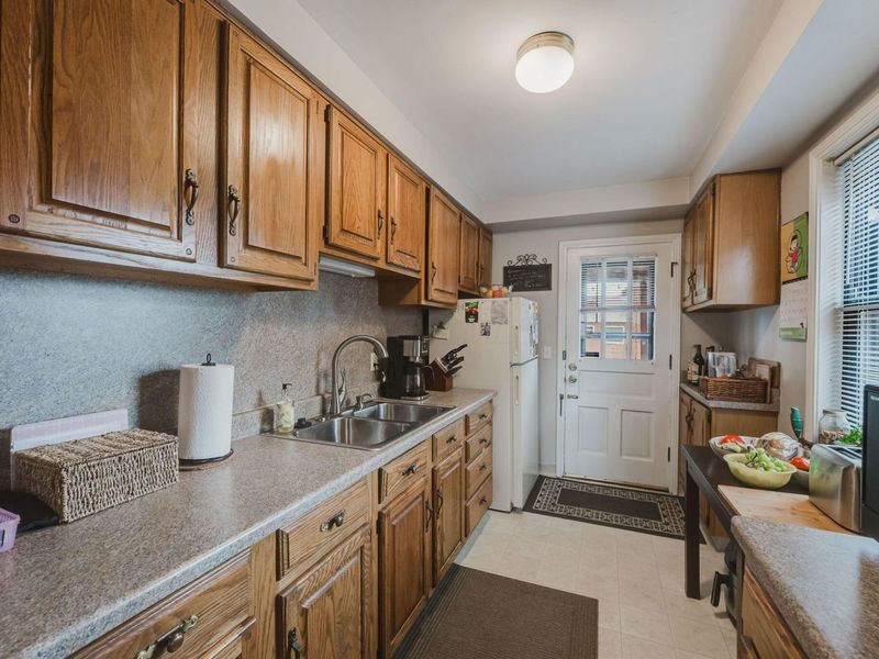 1572 Grandview Avenue, Columbus, OH 43212 Photo 26
