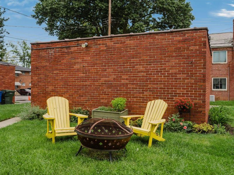 1572 Grandview Avenue, Columbus, OH 43212 Photo 37