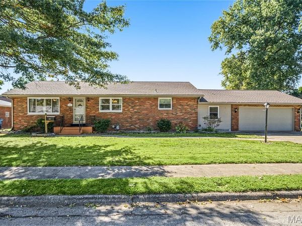 2316 Saint Bernard Avenue , Granite City, IL 62040