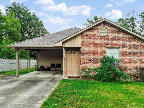 503 B West Street, White Hall, AR 71602