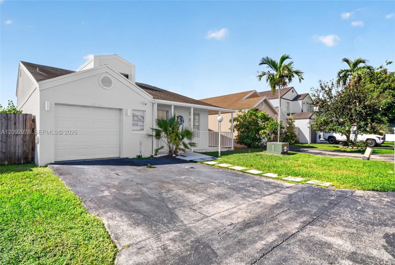 10024 SW 222nd St , Cutler Bay, FL 33190 Photo