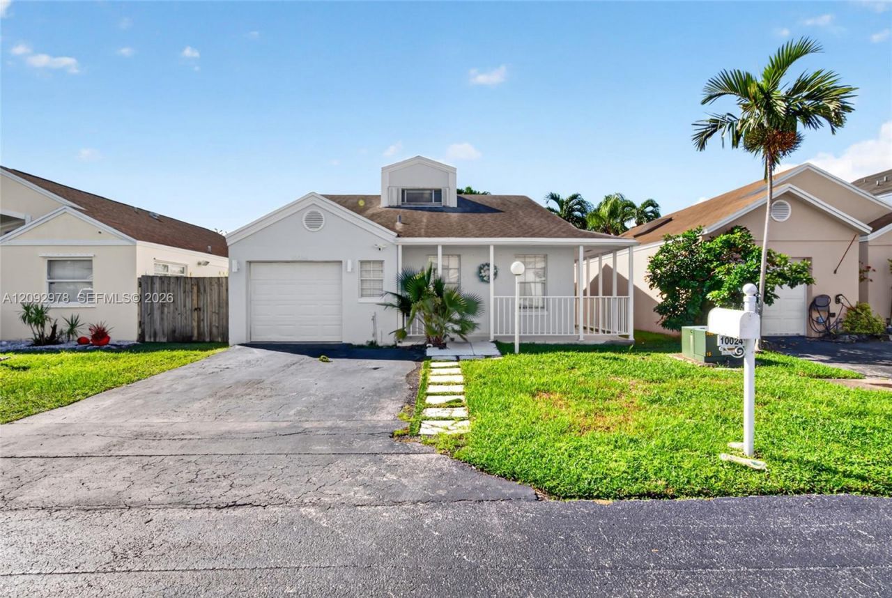 10024 SW 222nd St , Cutler Bay, FL 33190 Photo