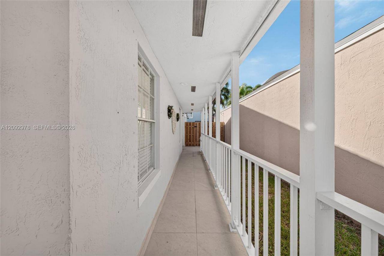 10024 SW 222nd St , Cutler Bay, FL 33190 Photo