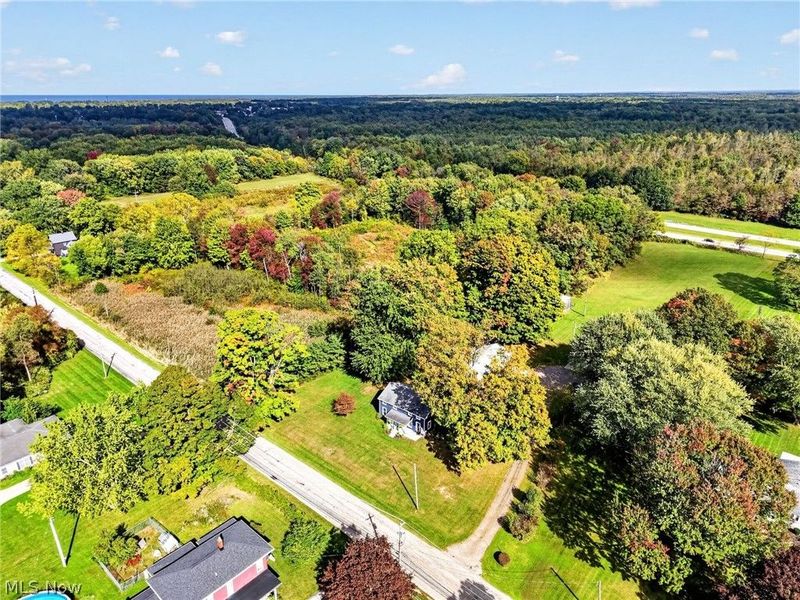 538 Center Road, Conneaut, OH 44030 Photo 3