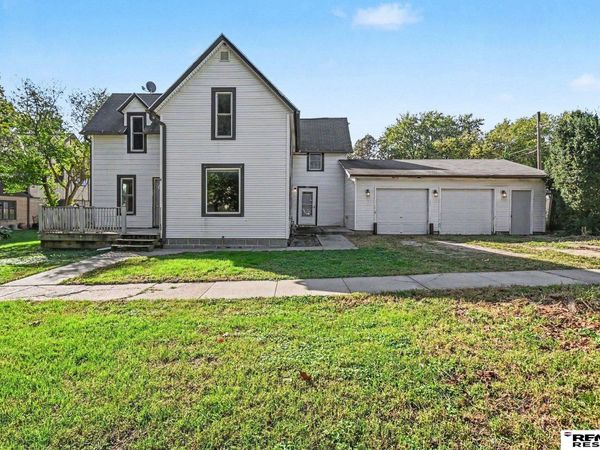 825 N Walnut Street, Wahoo, NE 68066