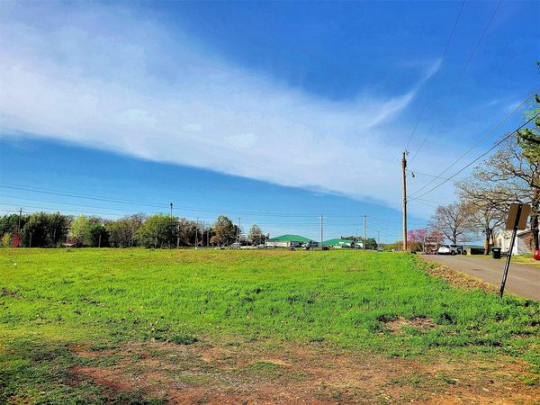 600 Sooner Drive , Tahlequah, OK 74464