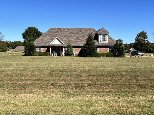 275 Palomino Run , Holly Springs, MS 38635