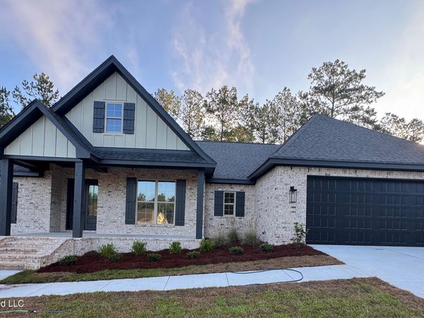 4 Stampede Pass, Sumrall, MS 39482