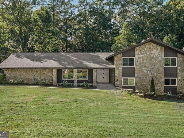 675 Weatherly Lane, Sandy Springs, GA 30328