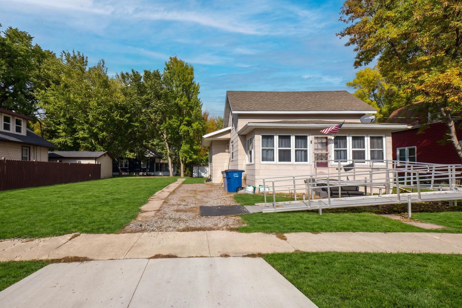 1010 2nd Avenue N primary photo