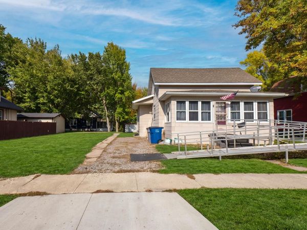 1010 2nd Avenue N, Moorhead, MN 56560