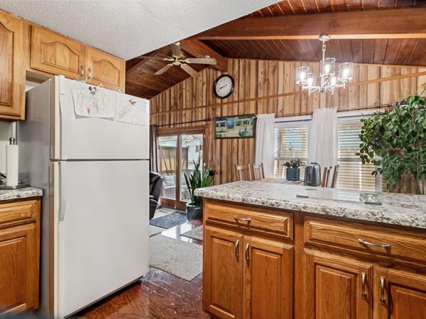 1326 Reaney Avenue , Saint Paul, MN 55106