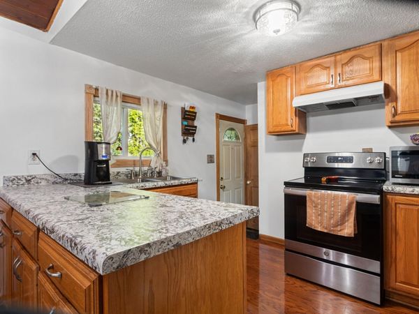1326 Reaney Avenue, Saint Paul, MN 55106