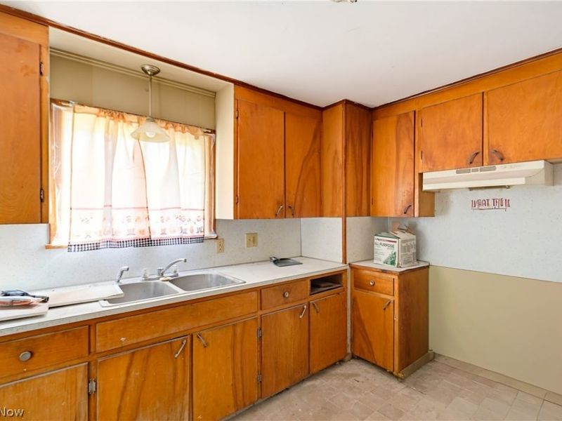 1221 9th Street NW, Canton, OH 44703 Photo 10