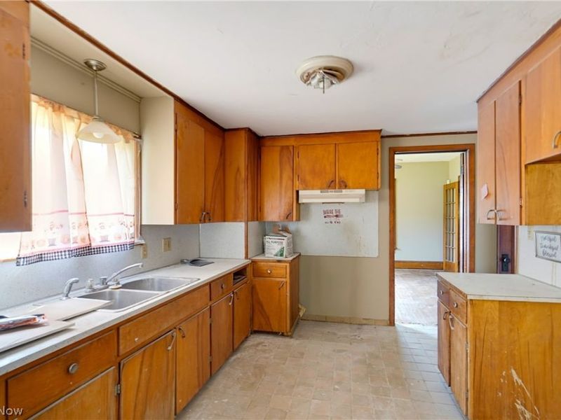 1221 9th Street NW, Canton, OH 44703 Photo 9