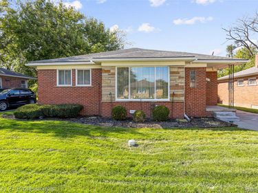 23881 Morton Street, Oak Park, Mi 48237