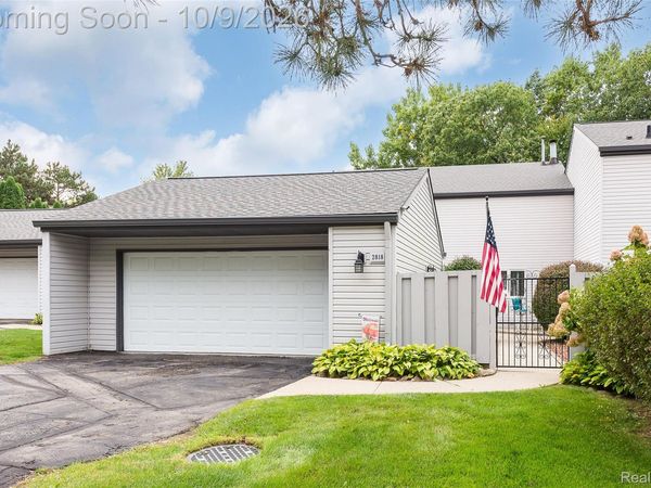 2818 Breckenridge Drive, Genoa Township, Mi 48114