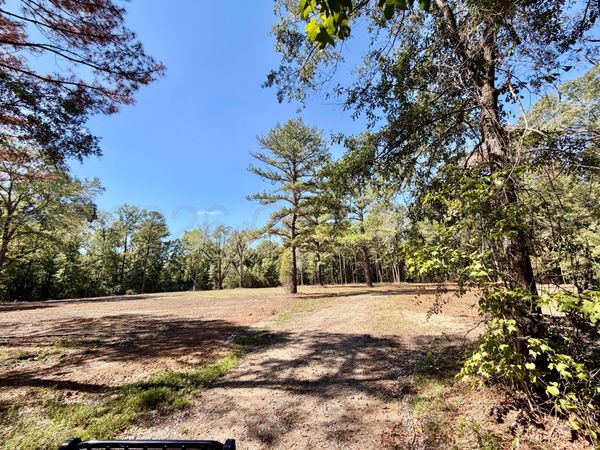 1420 Bennett Road, Livingston, AL 35470
