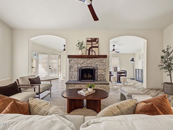 7638 E EDGEMONT Avenue, Scottsdale, AZ 85257