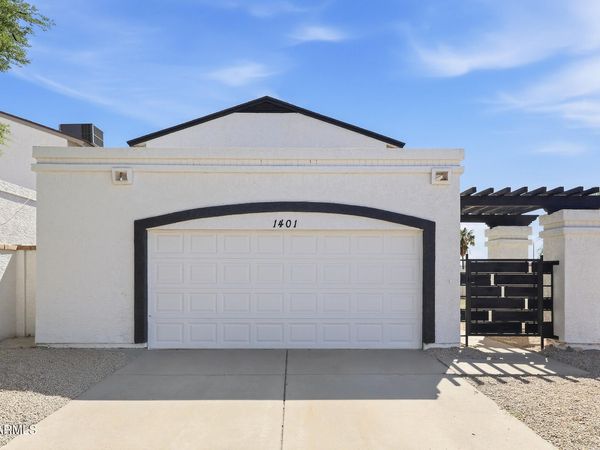 1401 E KERRY Lane, Phoenix, AZ 85024