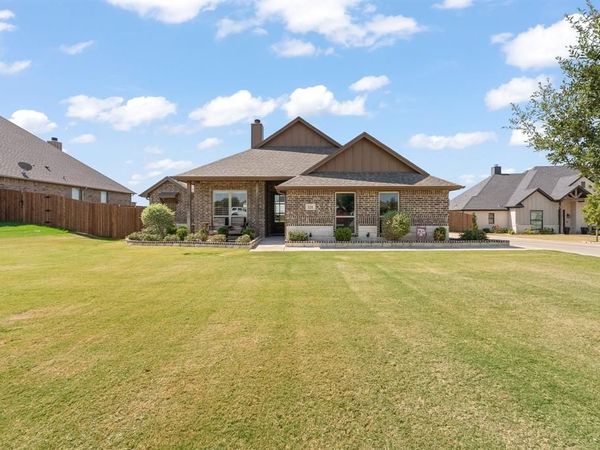 121 Tall Pine Drive, Godley, TX 76044