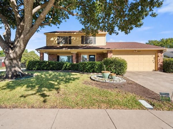 2215 Villanova Street, Arlington, TX 76018