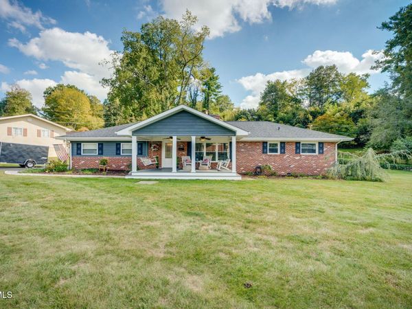 135 Cherry Lane, Bristol, VA 24201