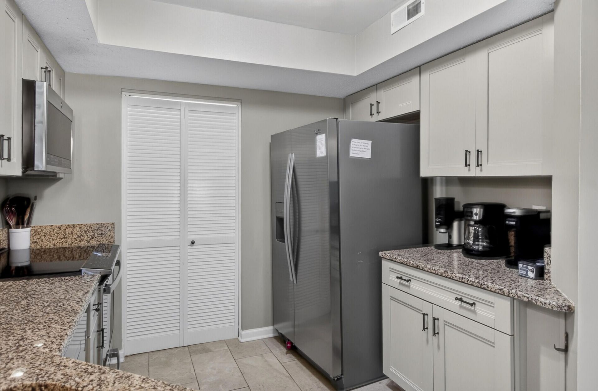 307 Yacht Harbor Court Photo 14