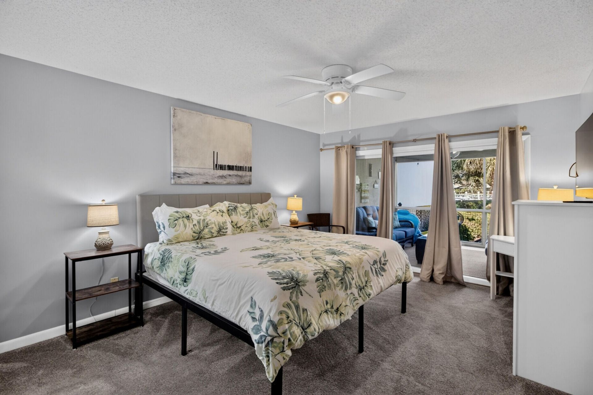307 Yacht Harbor Court Photo 16