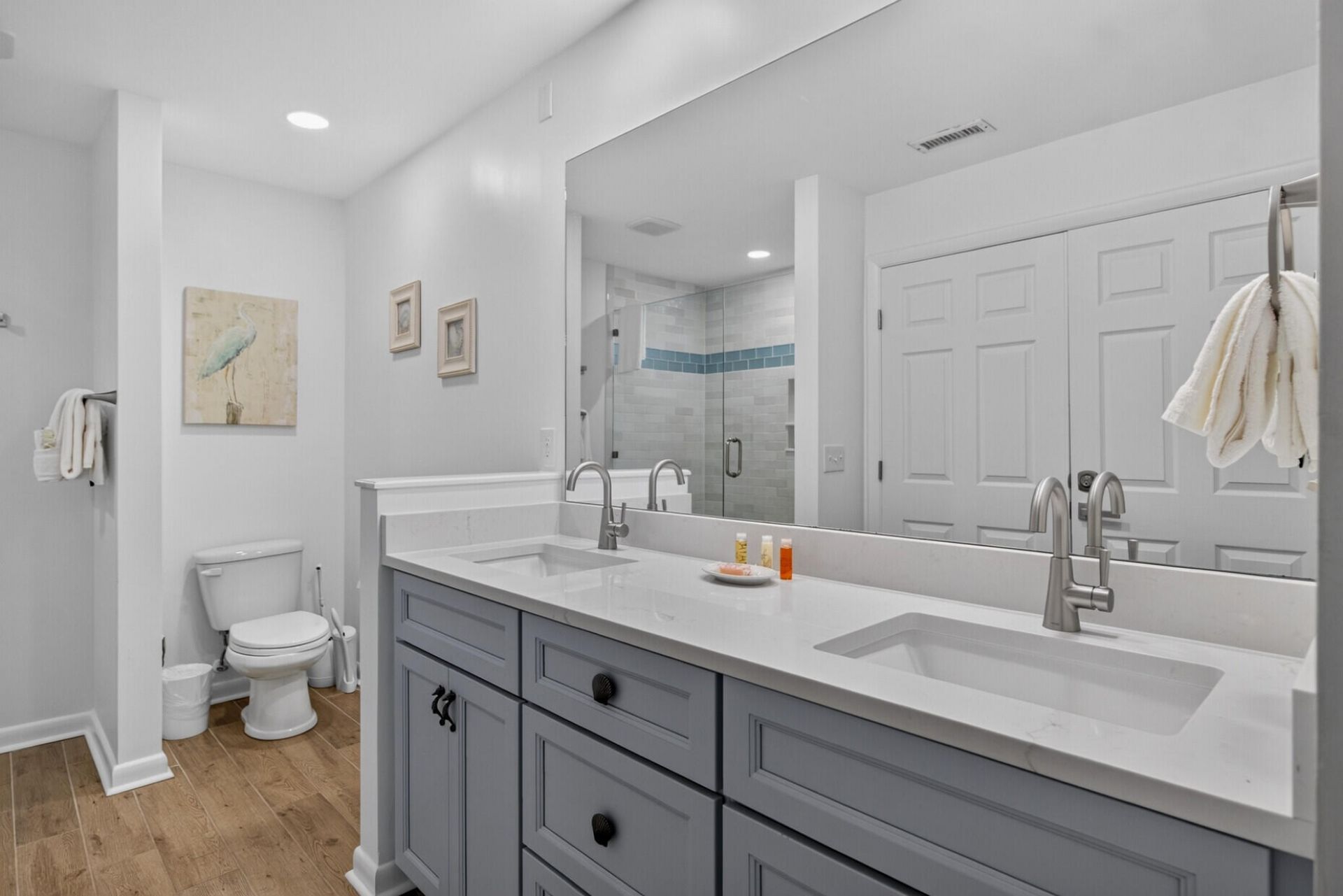 307 Yacht Harbor Court Photo 19