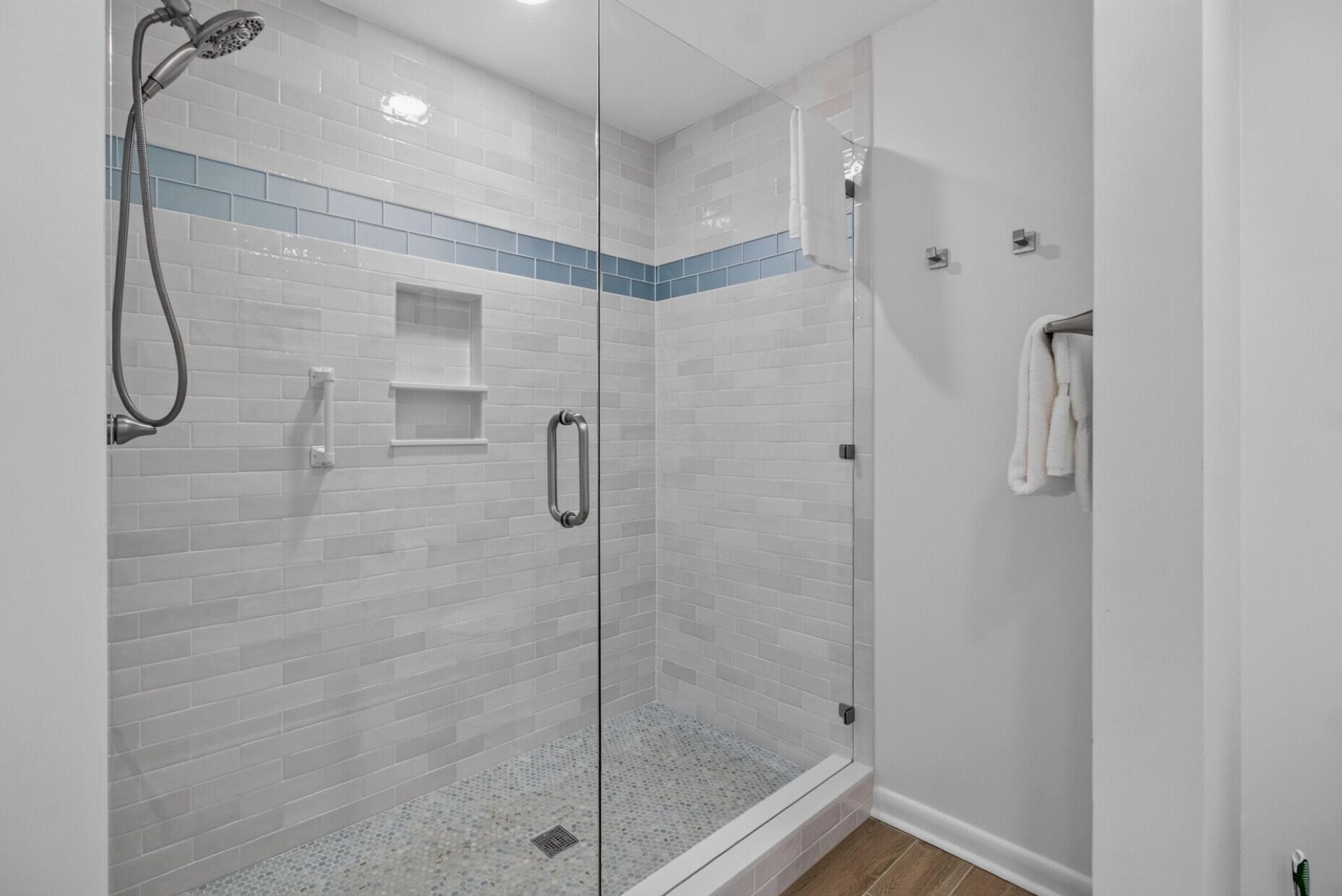 307 Yacht Harbor Court Photo 20