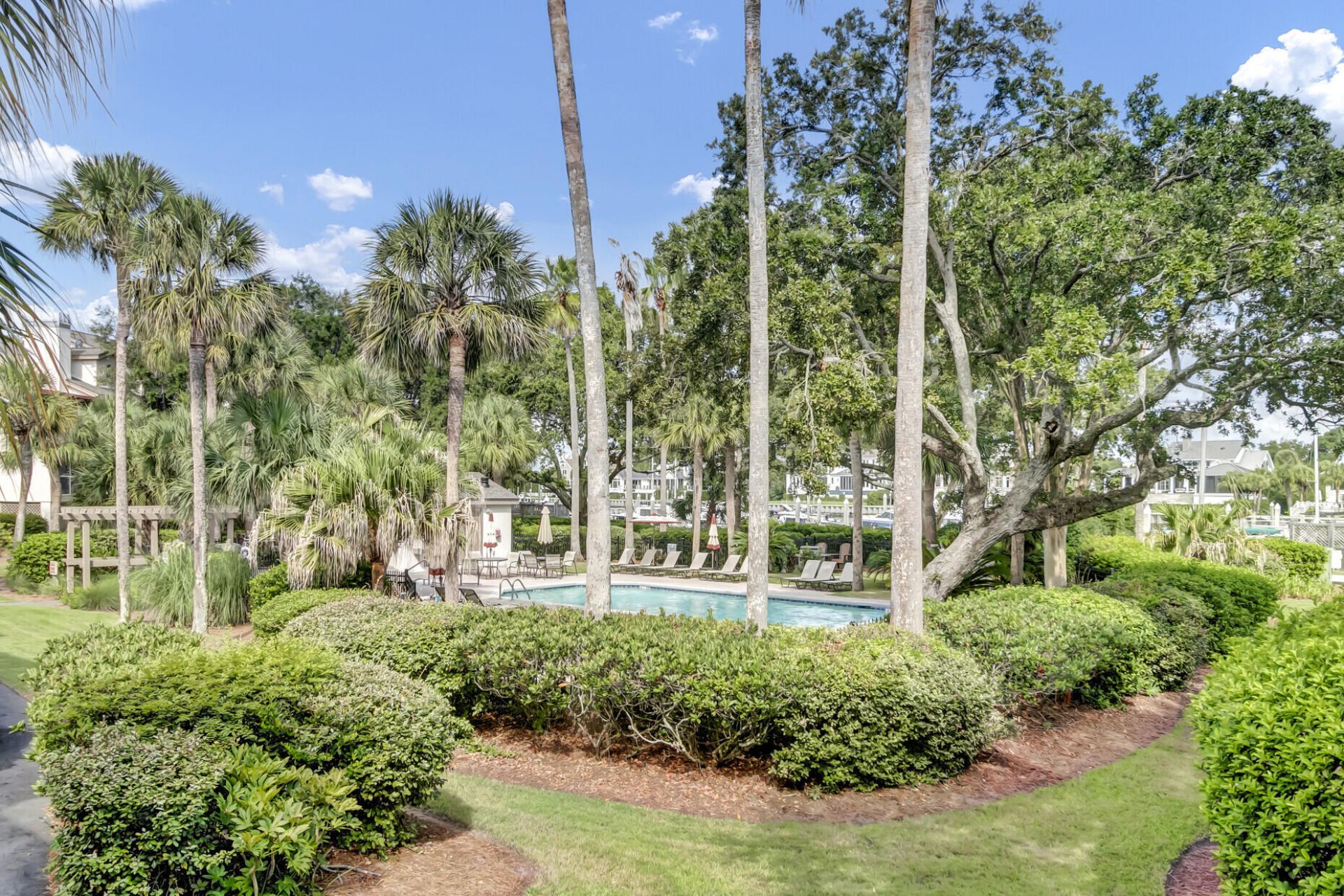 307 Yacht Harbor Court Photo 32