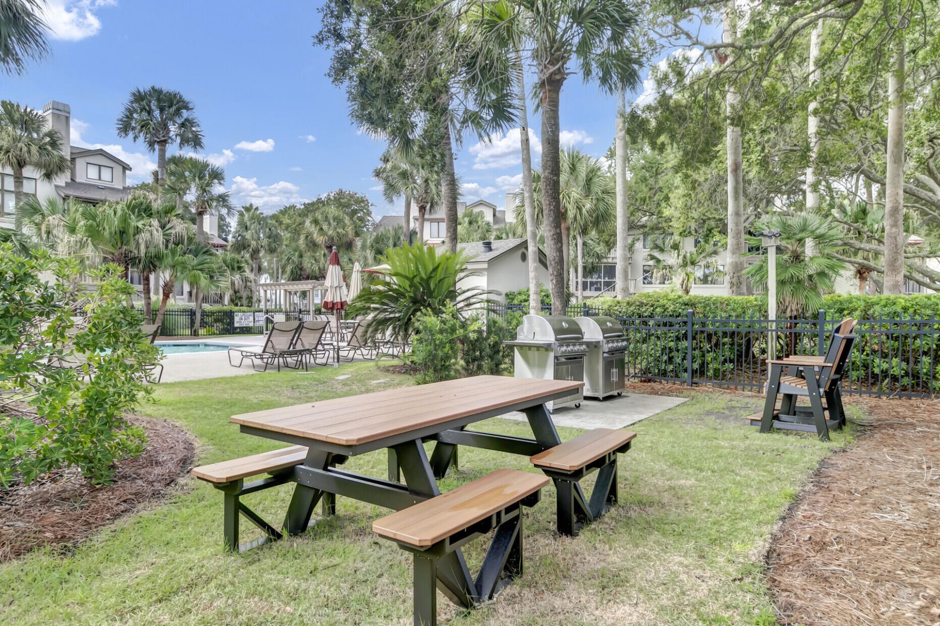 307 Yacht Harbor Court Photo 37