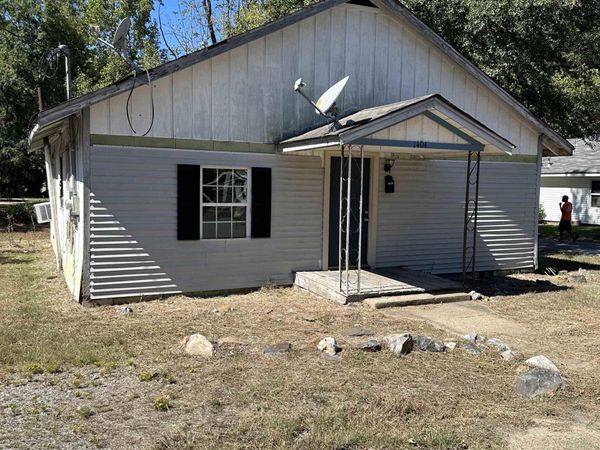 1404 Dyer Street, Malvern, AR 72104